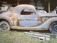 Can you spot all the different influences on this 1935 Ford custom car once known as the Duck?