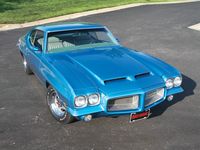 GTO options make this 1972 Pontiac Le Mans Sport a wolf in sheep's clothing
