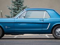 Daily Briefing: Mustang raffle, Jean Simmons' 