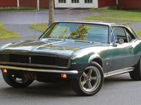Stock and Modified: The Yin and Yang of Muscle Cars