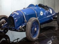 This Faithful Replica of the 1925 B-70 Bluebird Racer That Put Chrysler on the European Motorsport Map Is Headed to Auction