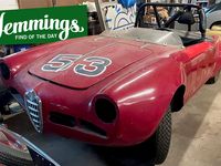 Flared 1960 Alfa Romeo Giulietta Spider Hasn't Been on a Track in Years, Needs to Return