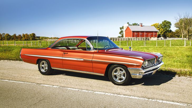 A '61 Pontiac Ventura That Merges Period Style and Power With Modern Enhancements