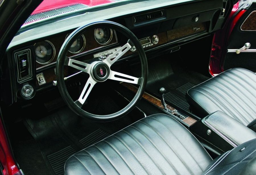 cutlass supreme interior