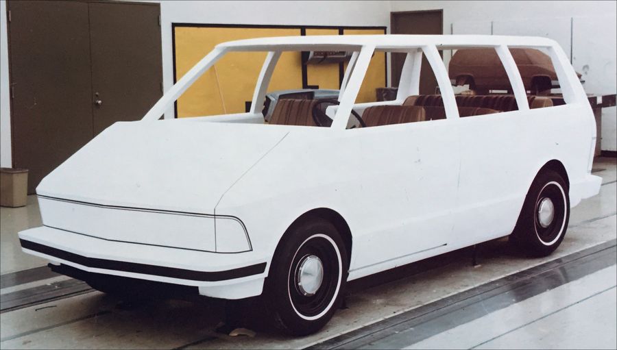 smallest minivan 2019