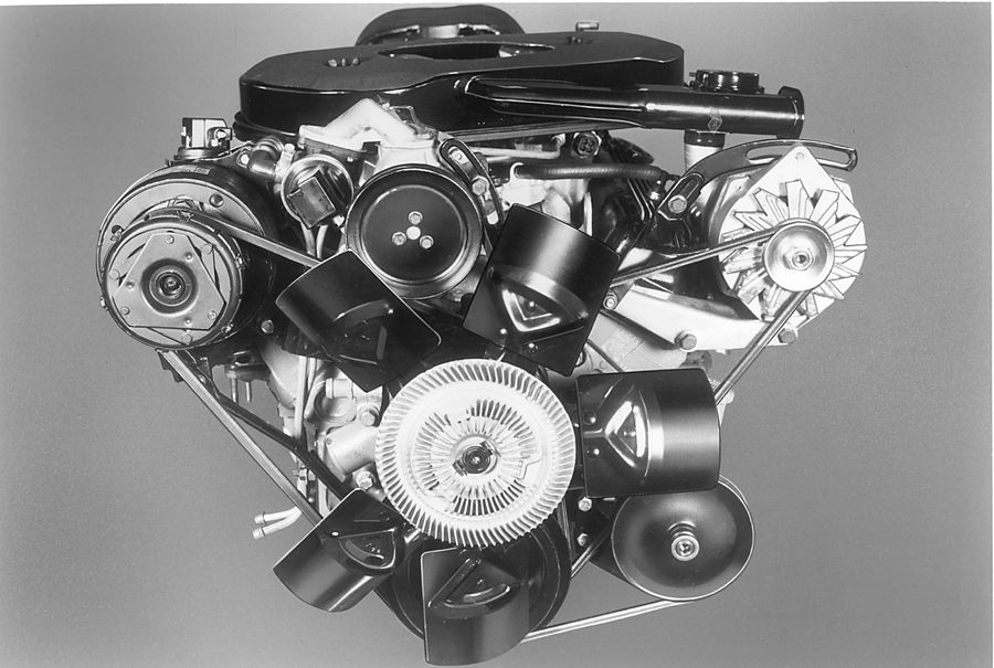 1982 Chevrolet 350 Cu In Cross-Fire Injection V8 Engine Press Photo 0112 