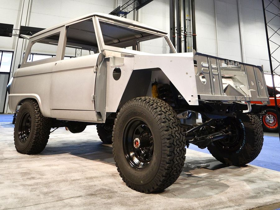 Dennis Carpenter Bronco Body Picture Of Carpenter