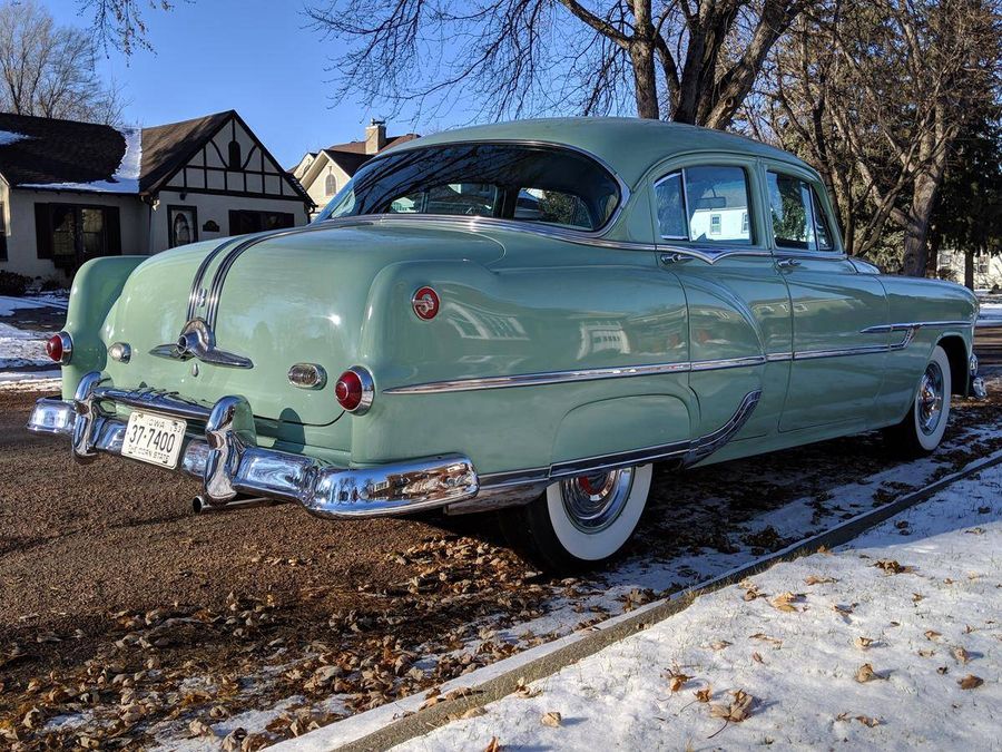 hemmings find of the day 1953 pontiac chieftain de luxe hemmings 1953 pontiac chieftain de luxe