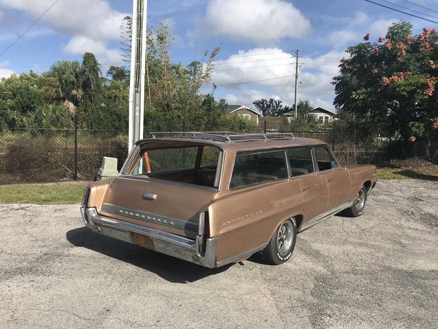 hemmings find of the day 1964 pontiac bonneville safari station hemmings 1964 pontiac bonneville safari station