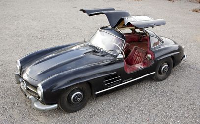 mercedes benz parking garage toy
