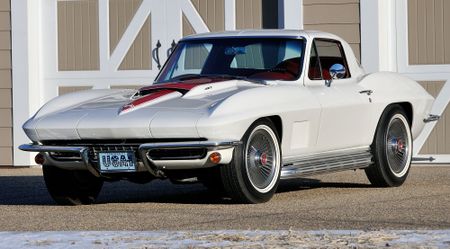 Big Block 1967 Corvette With 3 000 Miles Could Fetch 800 000 At
