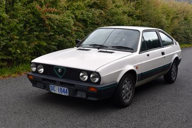 Driving A Slow Car Fast The Alfa Romeo Sprint And The Quot Top Hemmings
