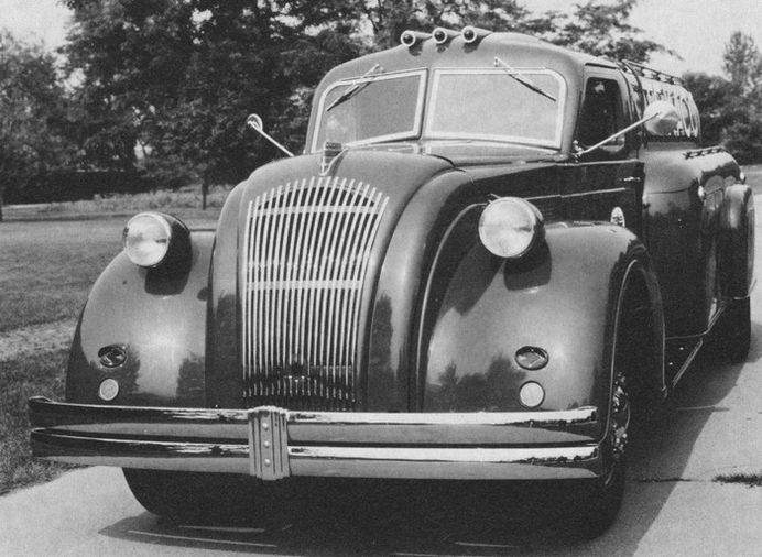 SIA Flashback - 1939 Dodge Airflow Truck: Streamlining ...