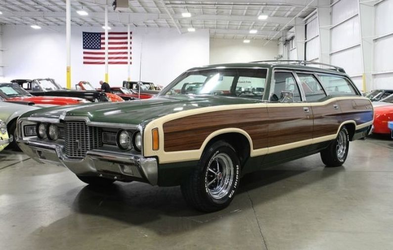 hemmings find of the day 1971 ford ltd country squire hemmings 1971 ford ltd country squire
