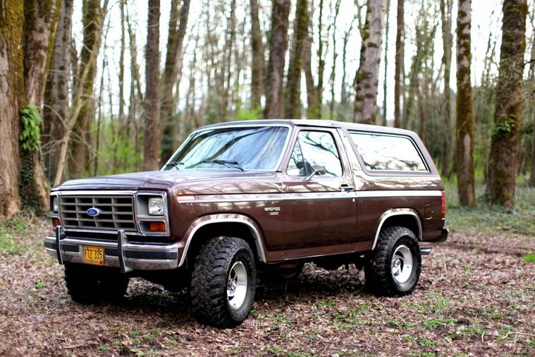 Hemmings Find Of The Day 1982 Ford Bronco Xlt Lariat Hemmings