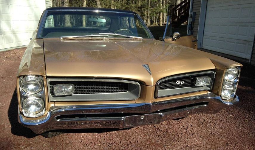 hemmings find of the day 1966 pontiac grand prix 4 speed hemmings 1966 pontiac grand prix 4 speed