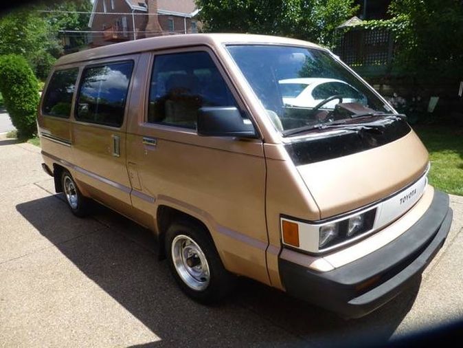 1985 Toyota Van 