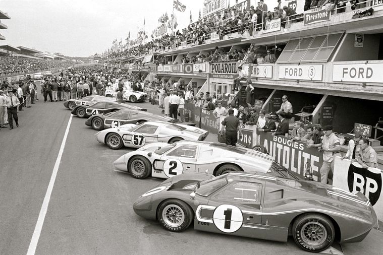 67-LeMans-winner-1-GT40-MK-IV-Ford-Motor-Co..jpg