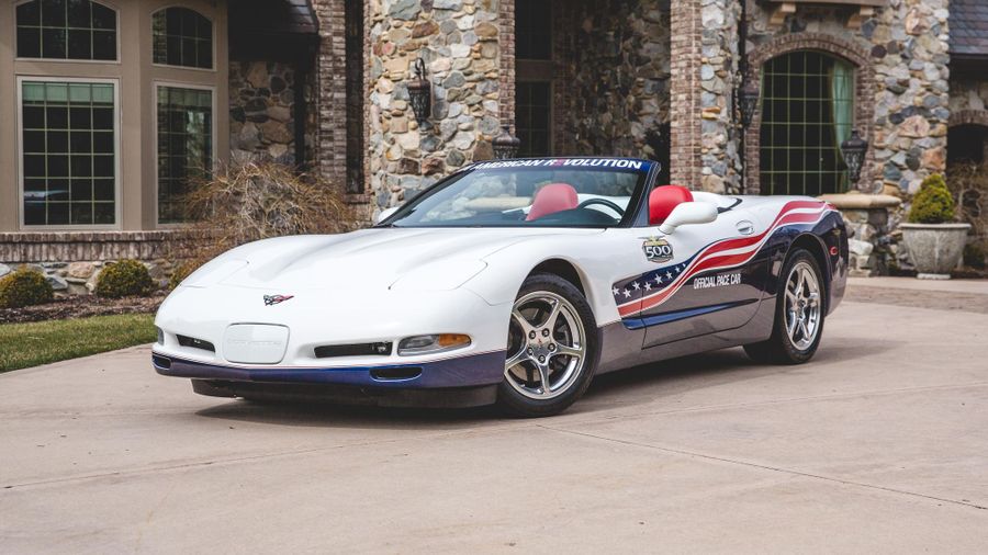 Revell 1:25 2003 Corvette 86th Indy 500 Pace Car 2002 Built Model #0941 