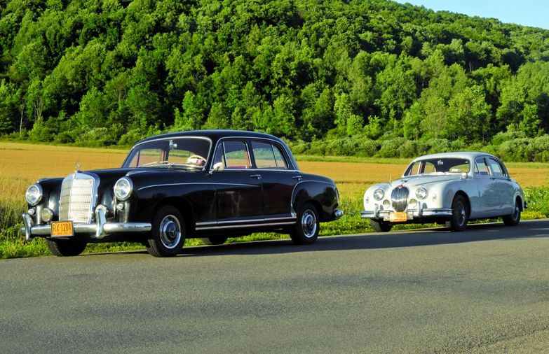 Comparison 1959 Jaguar 3 4 Litre Vs 1959 Mercedes Benz 220 S Hemmings