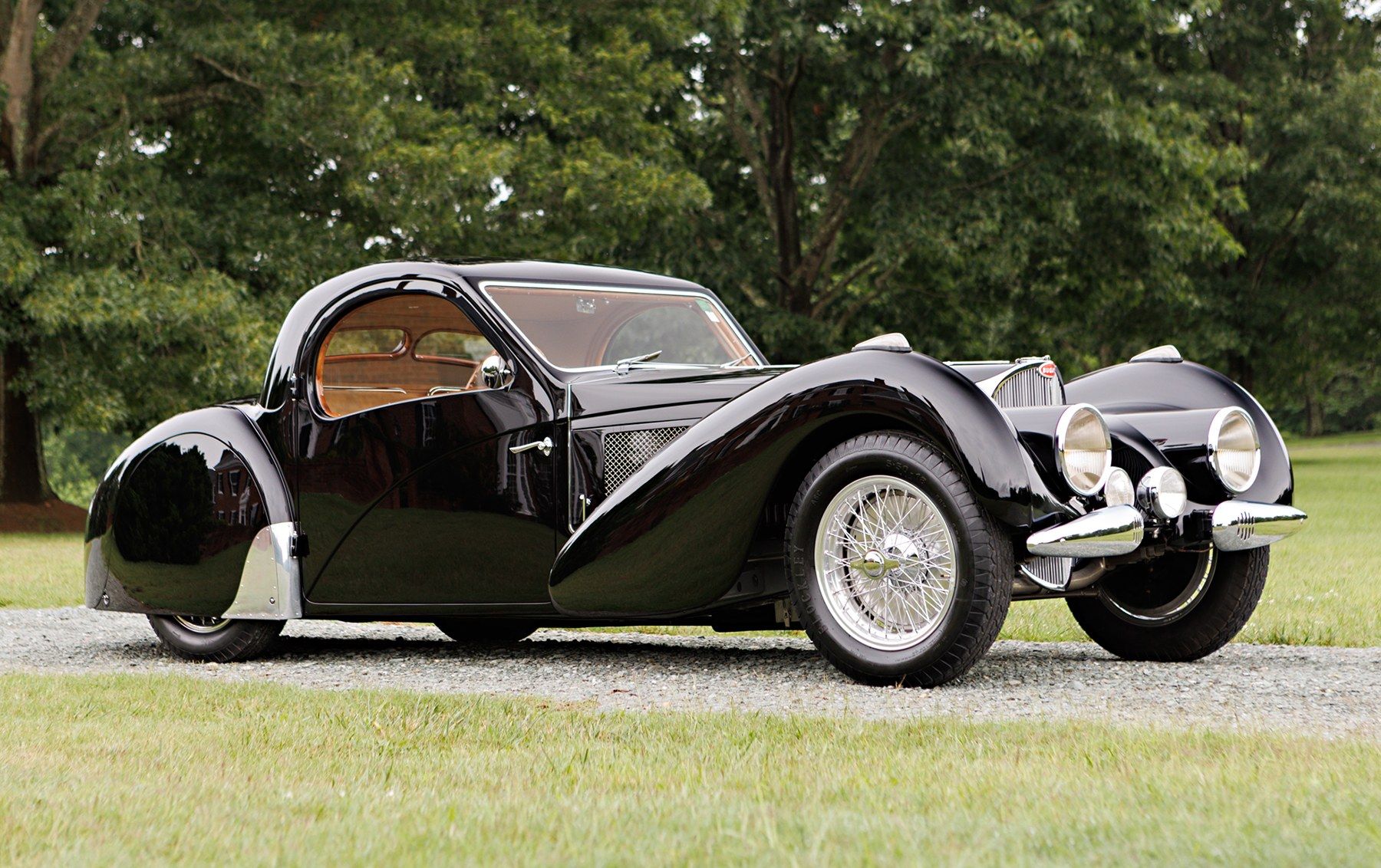 https://img.hmn.com/stories/2022/08/22154220/1937_Bugatti_Type_57SC_Atalante_23_vwuunx-1.jpg